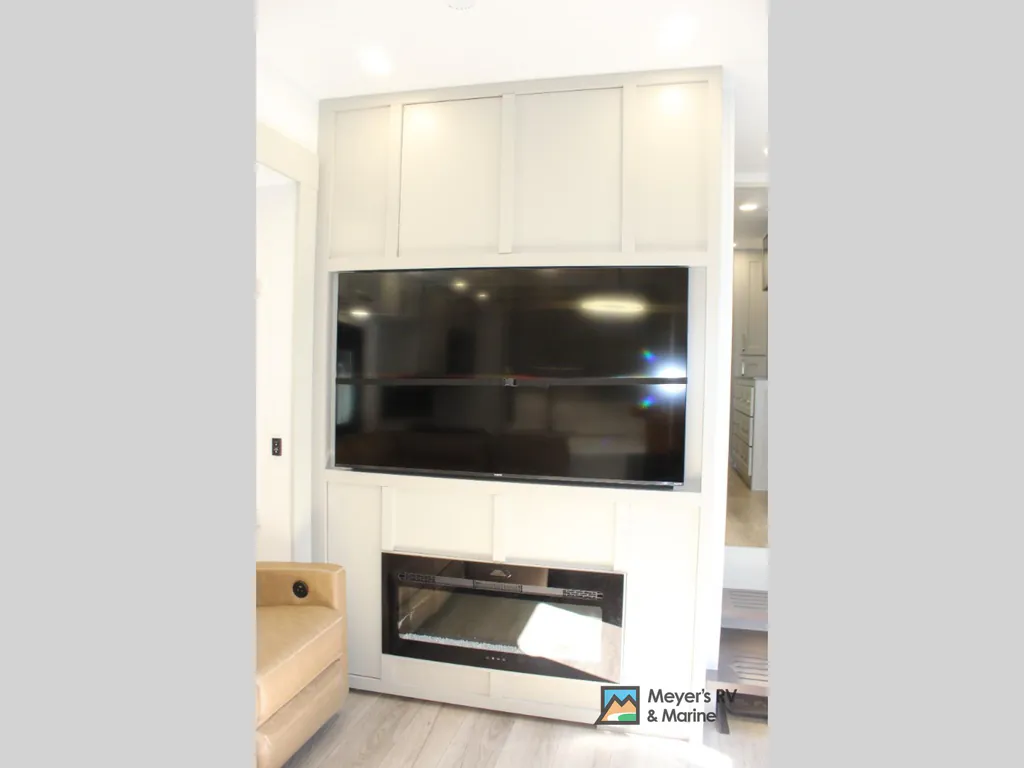 2026 Brinkley Model G 3970, Photos photo 8