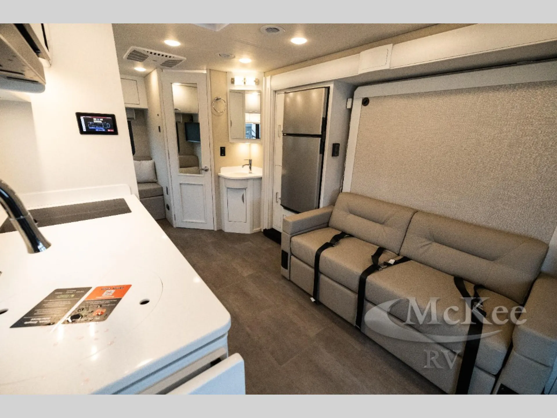 2026 Renegade RV Vienna 25DLN - Photo 3