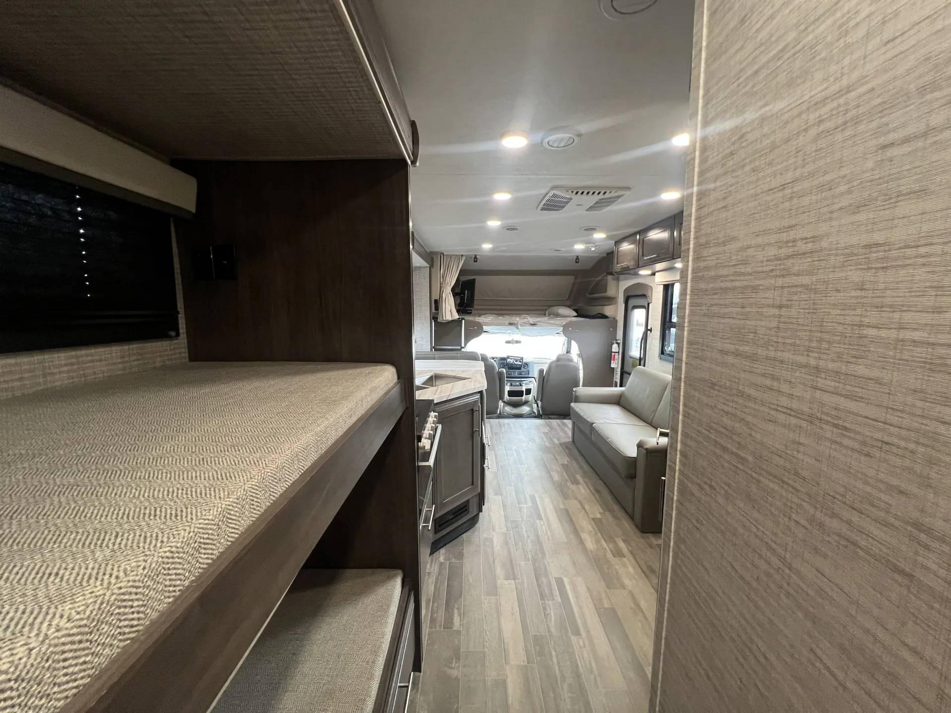 2025 Jayco Redhawk 31F - Photo 4