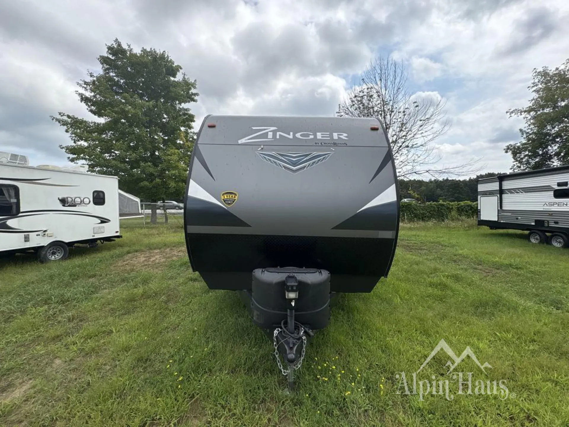 2020 CrossRoads Zinger 328SB - Photo 4