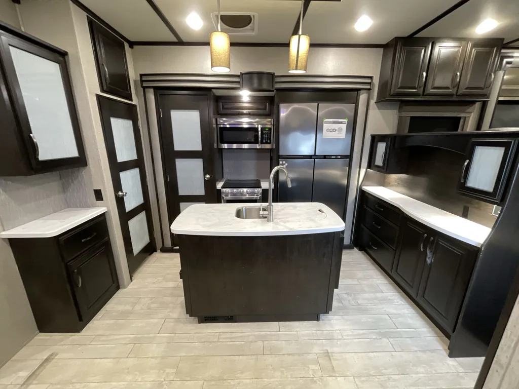 2018 Grand Design Momentum 376TH, Photos photo 12