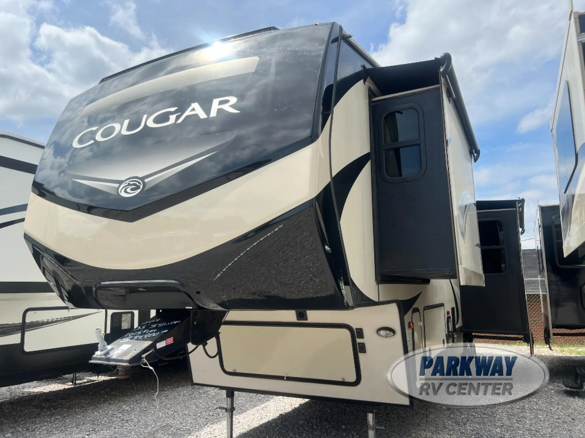 2019 Keystone Cougar 310RLS - Photo 3