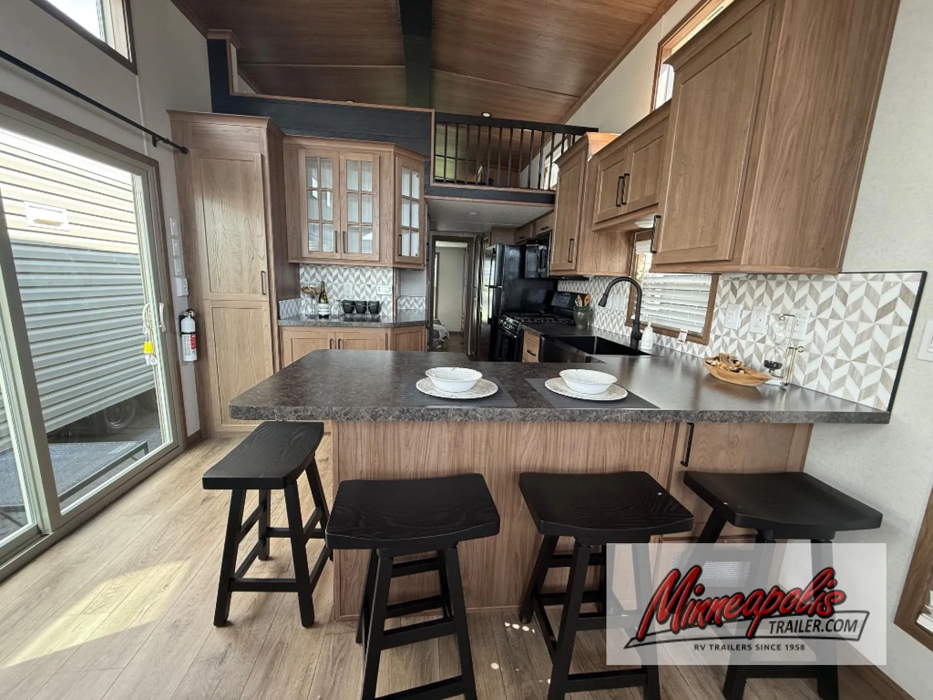 2027 Kropf Island 4720BR - Photo 3