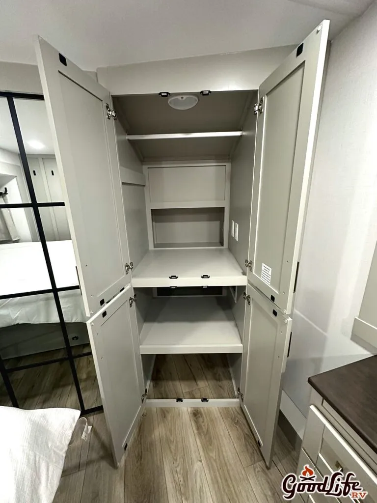 2026 Brinkley Model Z 3600, Photos photo 13