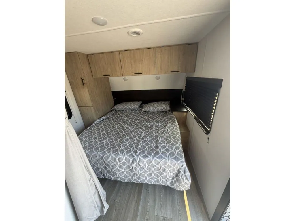 2027 Forest River Cherokee Grey Wolf 20RDSE, Photos photo 17