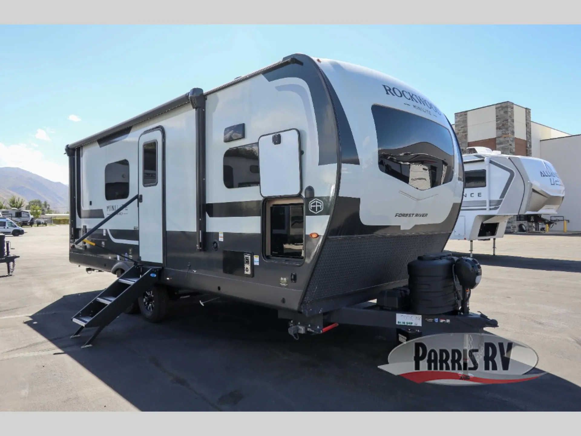 2027 Forest River Rockwood Mini Lite 2523MBR