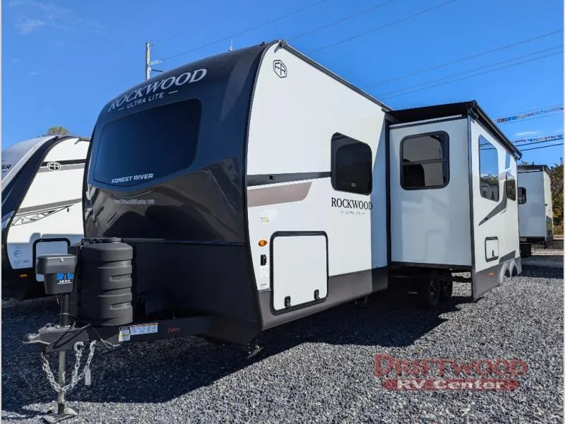 2026 Forest River Rockwood Ultra Lite 2706BH - Photo 3