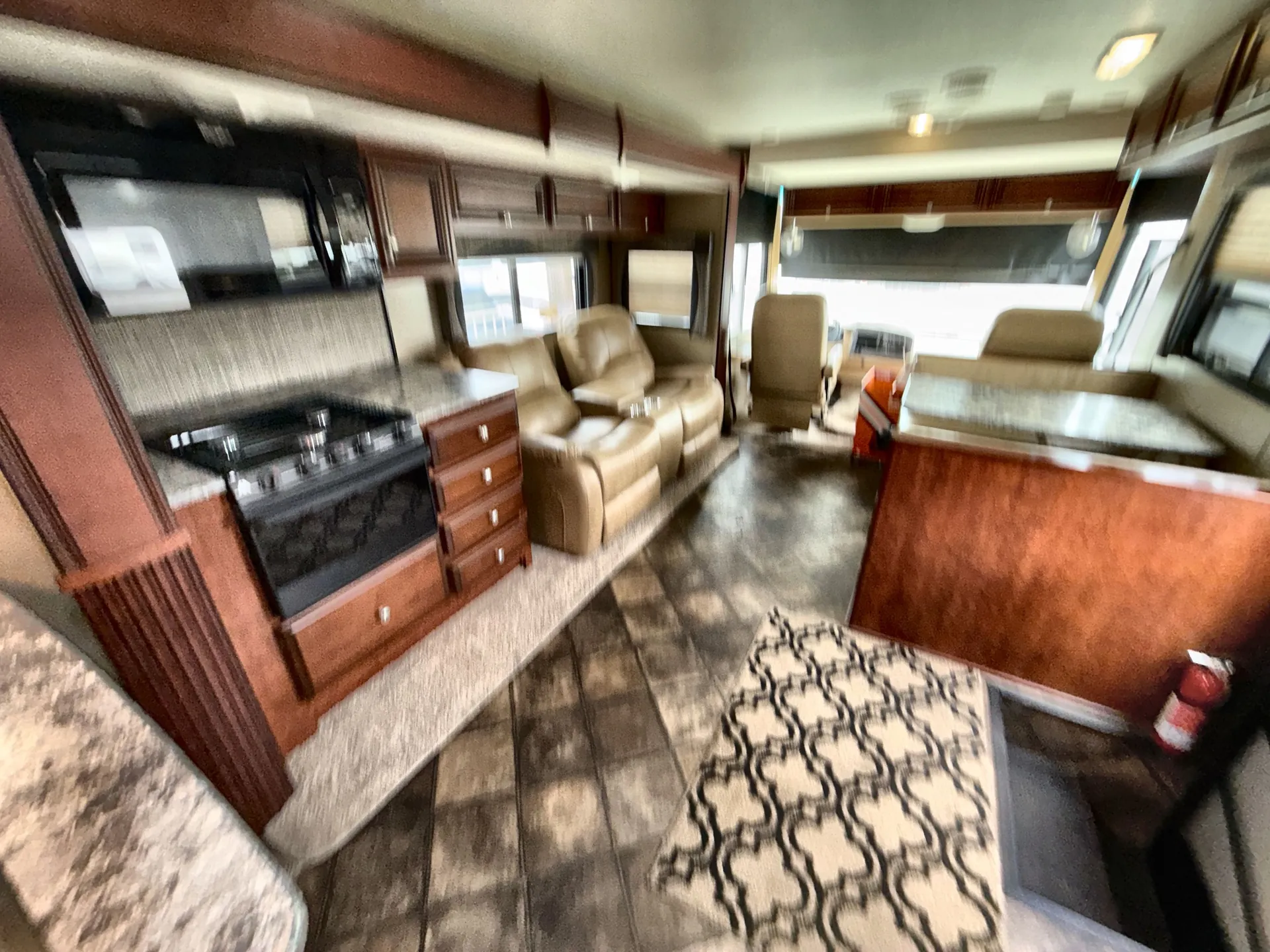 2015 Newmar Bay Star Sport 3220 — living area main
