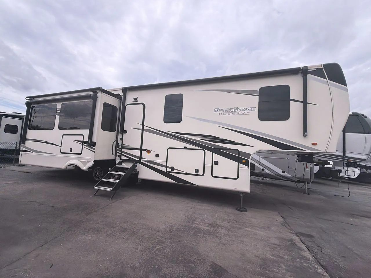 2021 Forest River Riverstone Reserve 3670RL - Photo 3