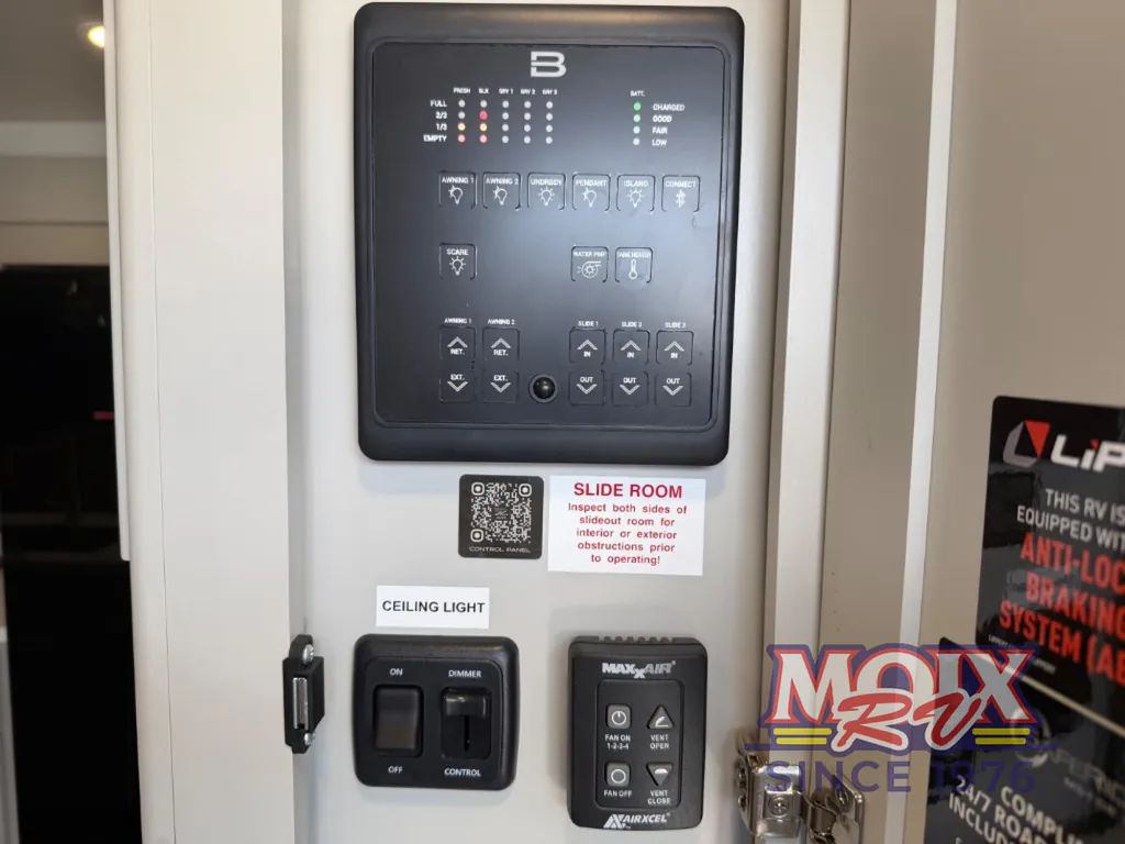 2026 Brinkley Model Z AIR 310, Photos photo 26