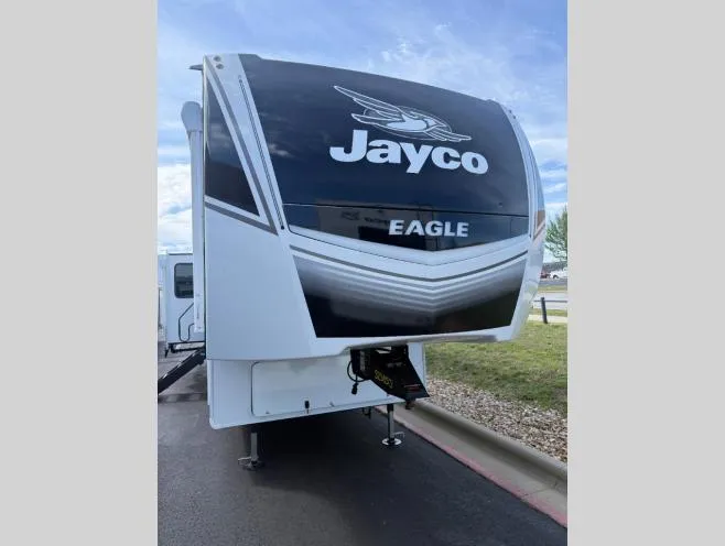 2026 Jayco Eagle 335LSTS - Photo 4