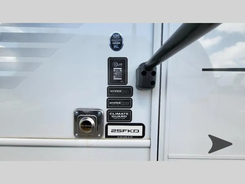 2026 Keystone Cougar Half-Ton 25FKD - Photo 4