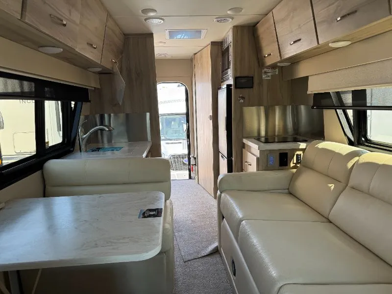 2025 Chinook RV Summit SS, Photos photo 7
