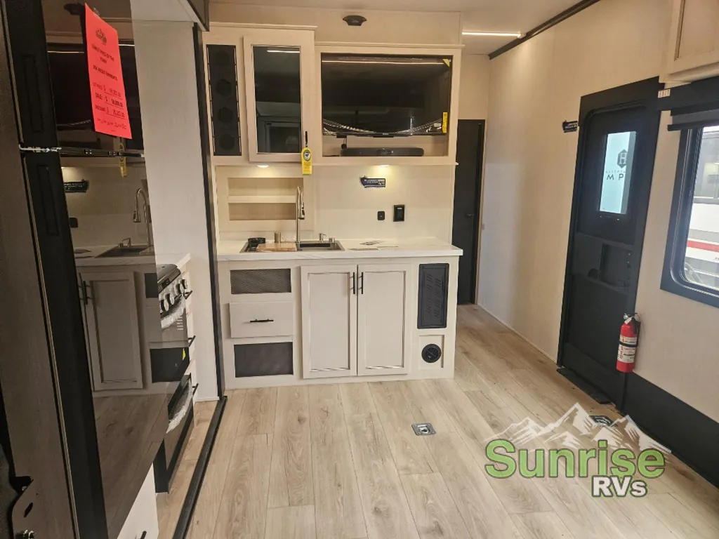 2026 Forest River Vengeance Rogue Armored 26L140, Photos photo 32