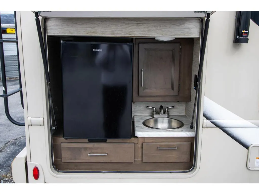 2022 Thor Motor Coach Freedom Traveler A29, Photos photo 25