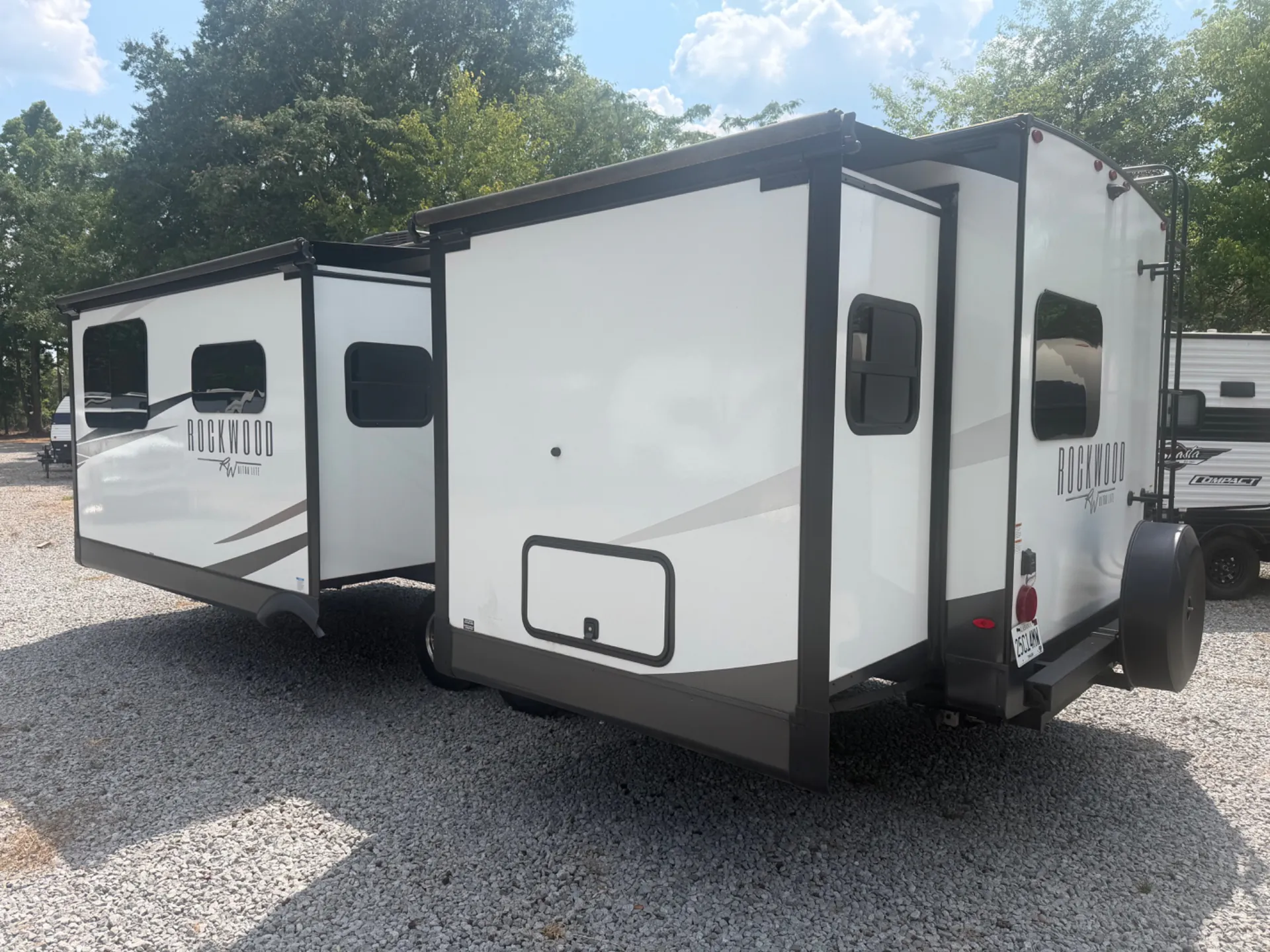2025 Forest River Rockwood Ultra Lite 2608BS — Photo 7