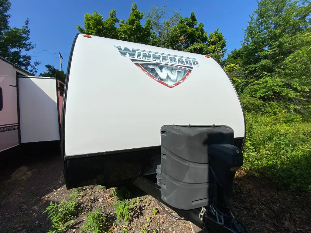 2017 Winnebago Minnie 2401RG - Photo 3