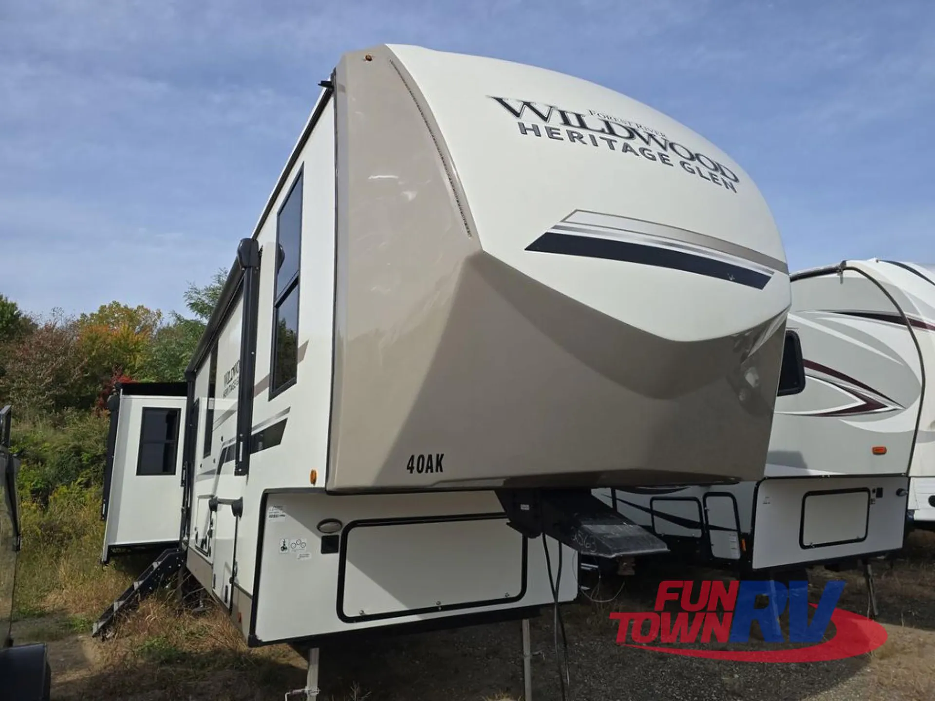 2024 Forest River Wildwood Heritage Glen 369BL