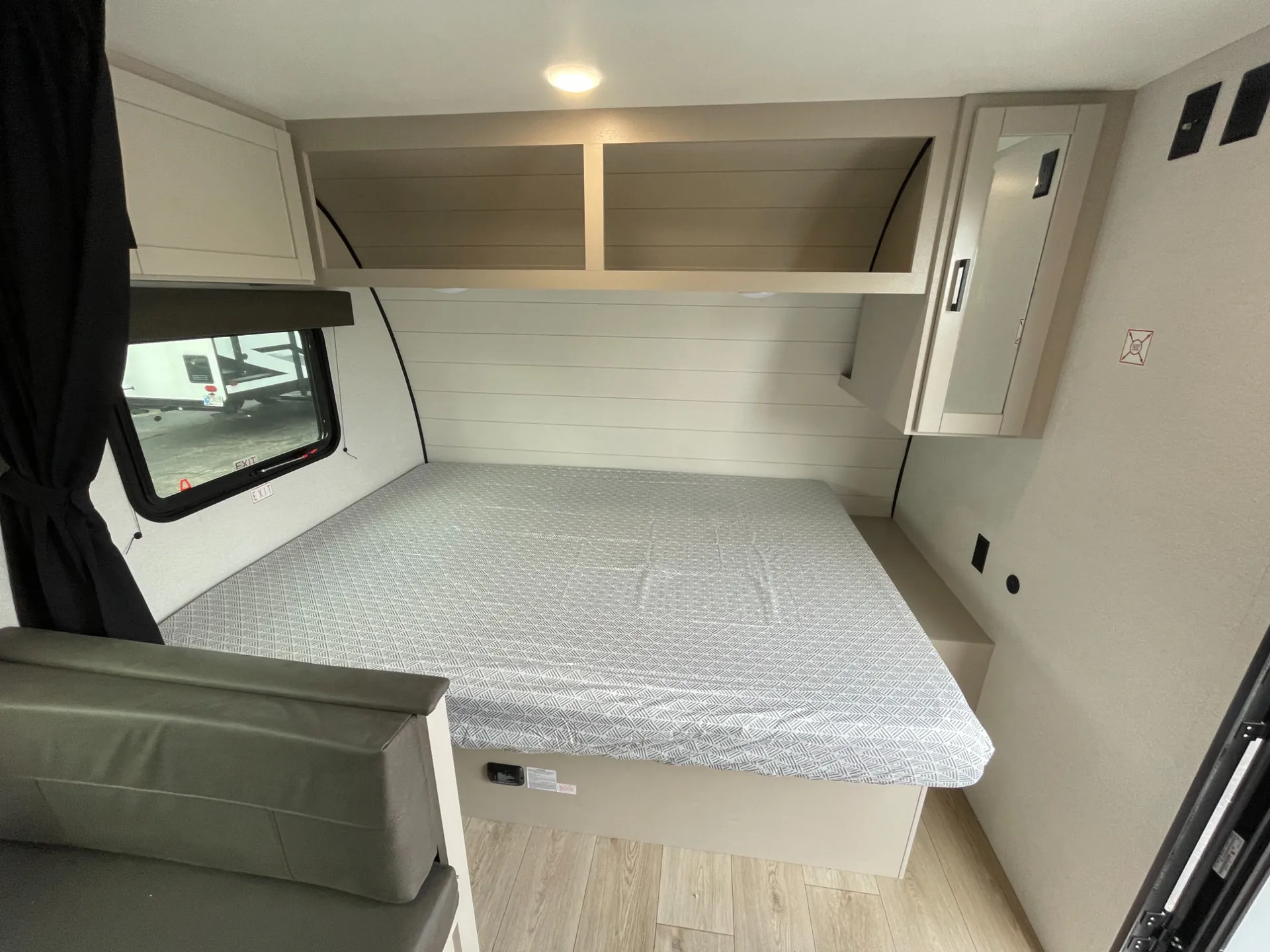 2027 Jayco Jay Flight 175BH - Photo 4