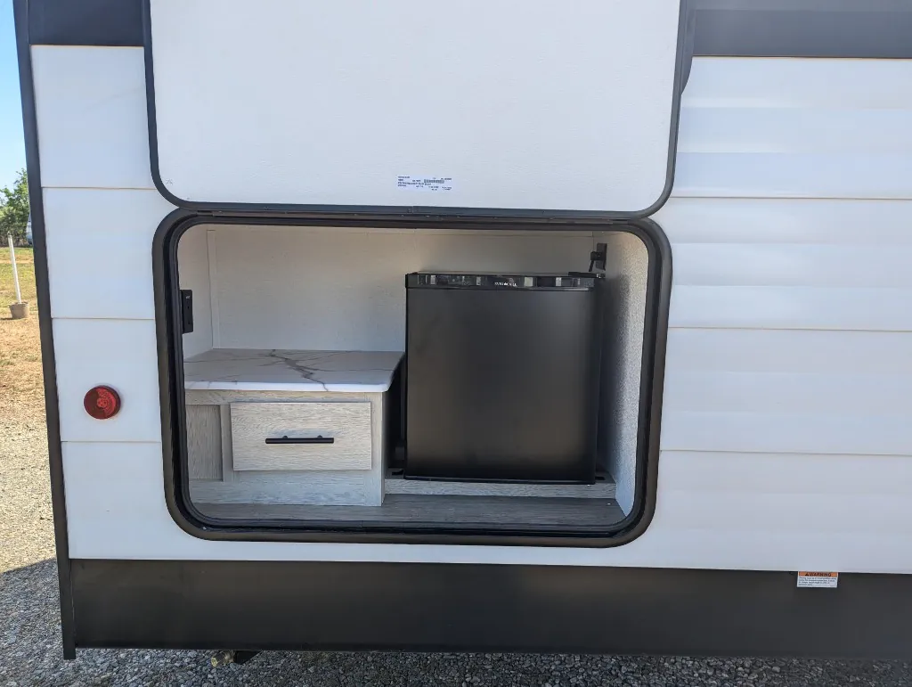 2025 Shasta RVs i-5 Edition 525BHS, Photos photo 6