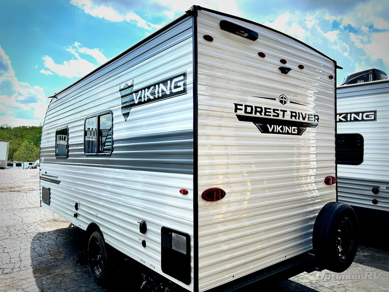 2025 Forest River Viking 17FQ - Photo 4
