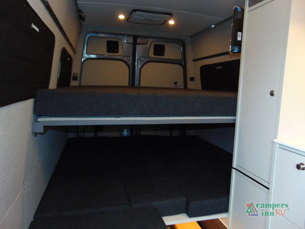2024 Outside Van Approach 170, Photos photo 12