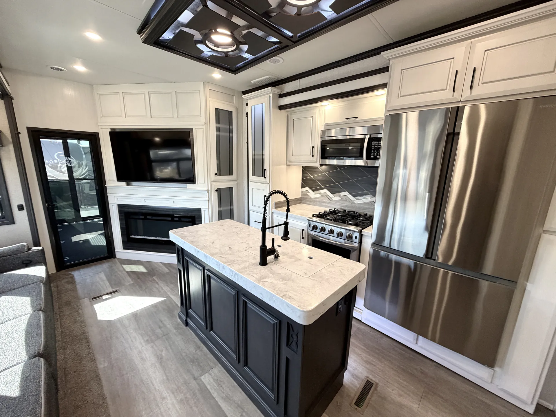2022 DRV Fullhouse LX455 - Photo 4