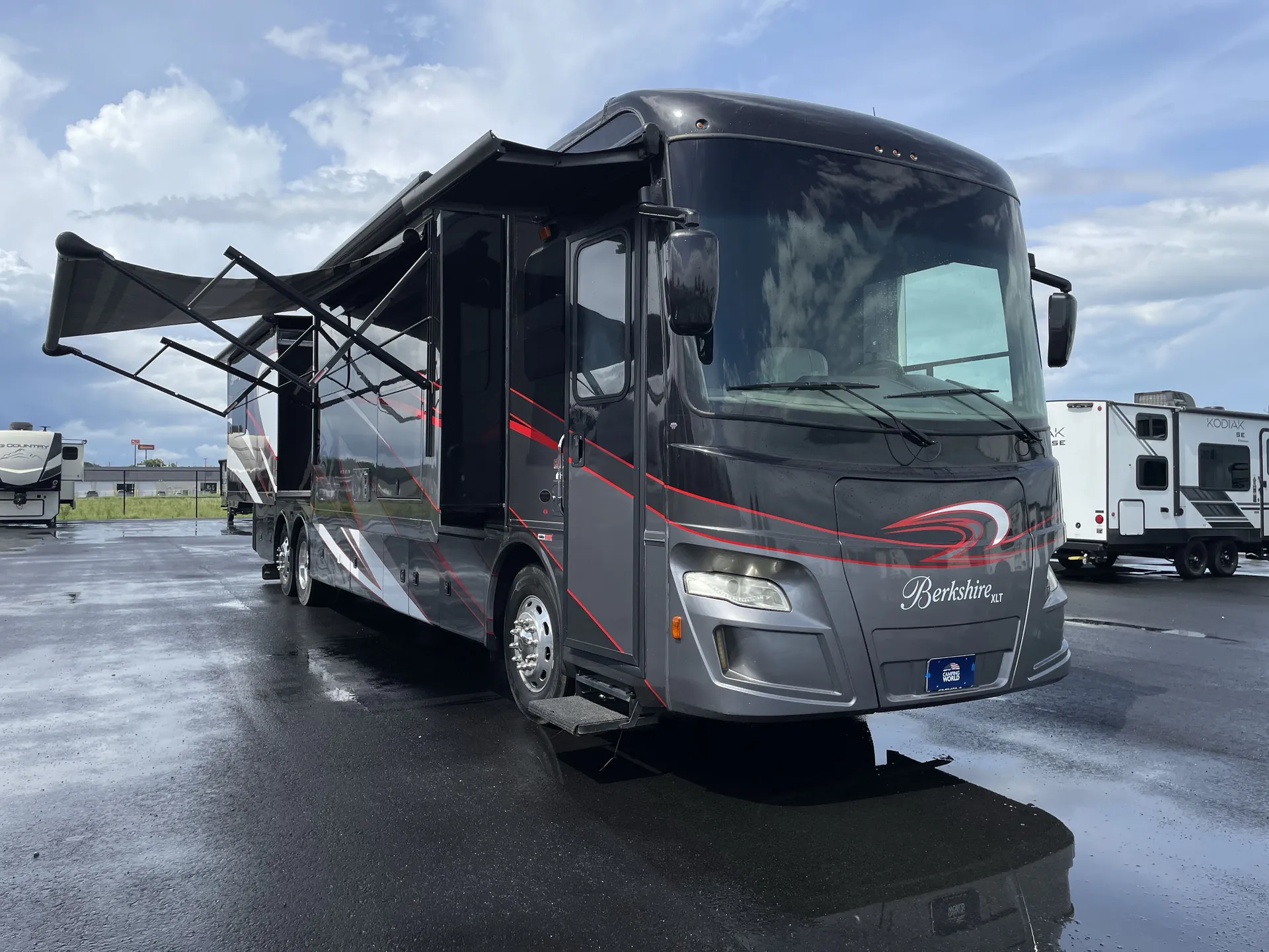 2016 Forest River Berkshire XLT 43A - Photo 2