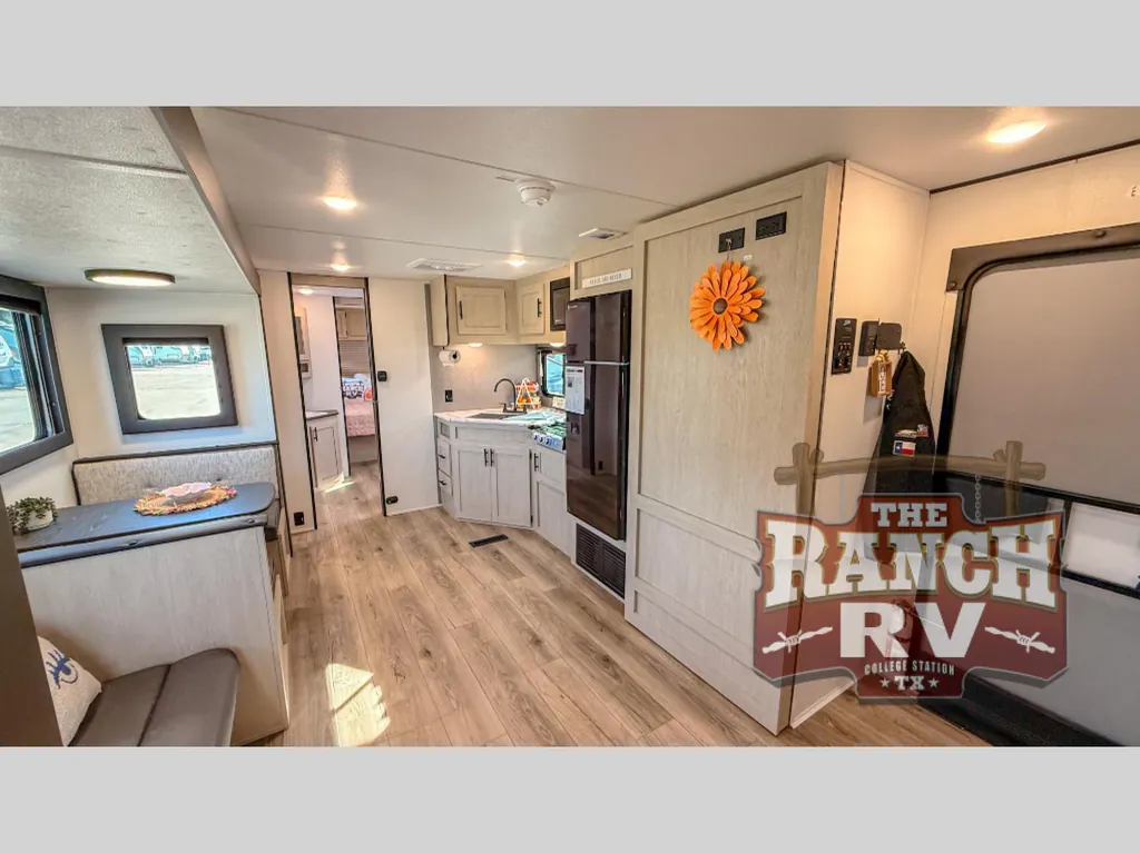 2026 Shasta I-5 533BH, Photos photo 5