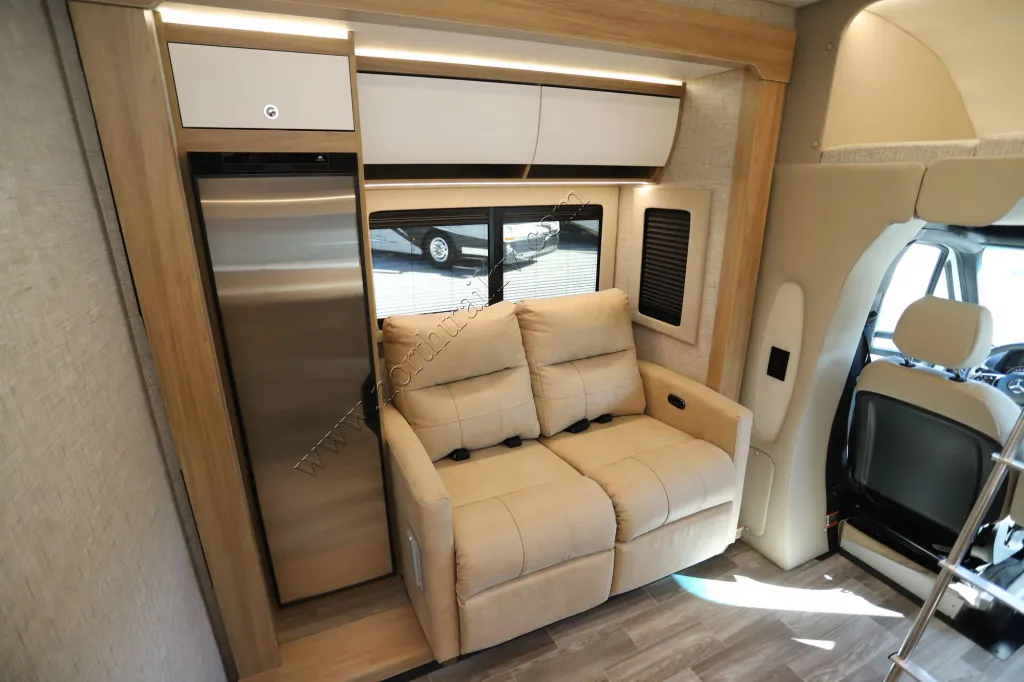 2026 Tiffin Wayfarer 25 XLW, Photos photo 11