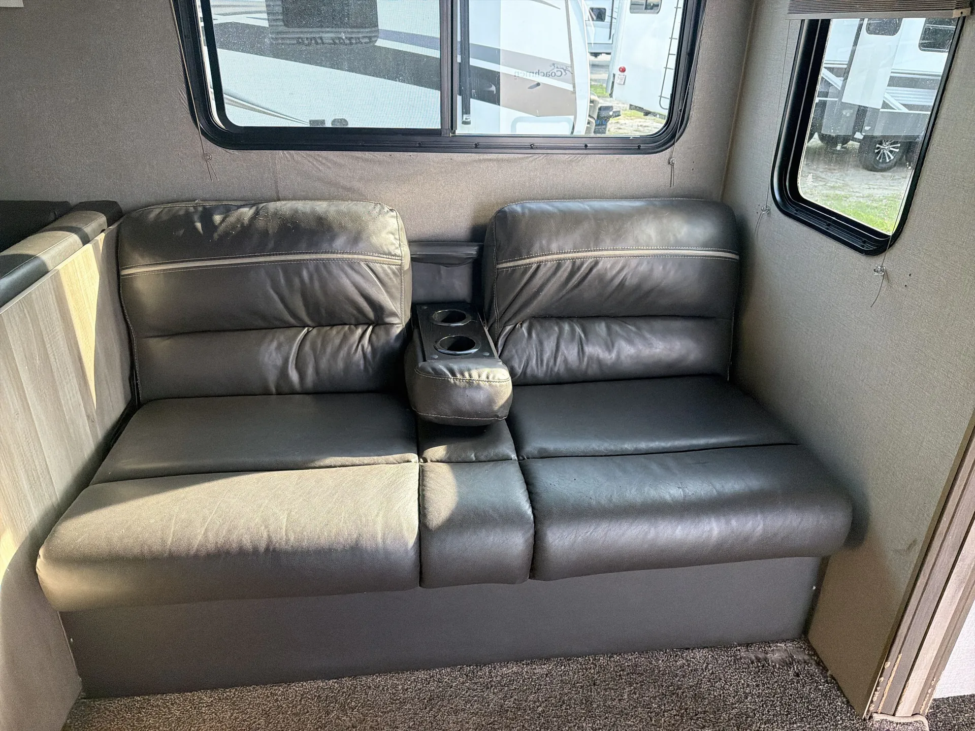 2021 Coachmen Catalina 323BHDS CK — living area main