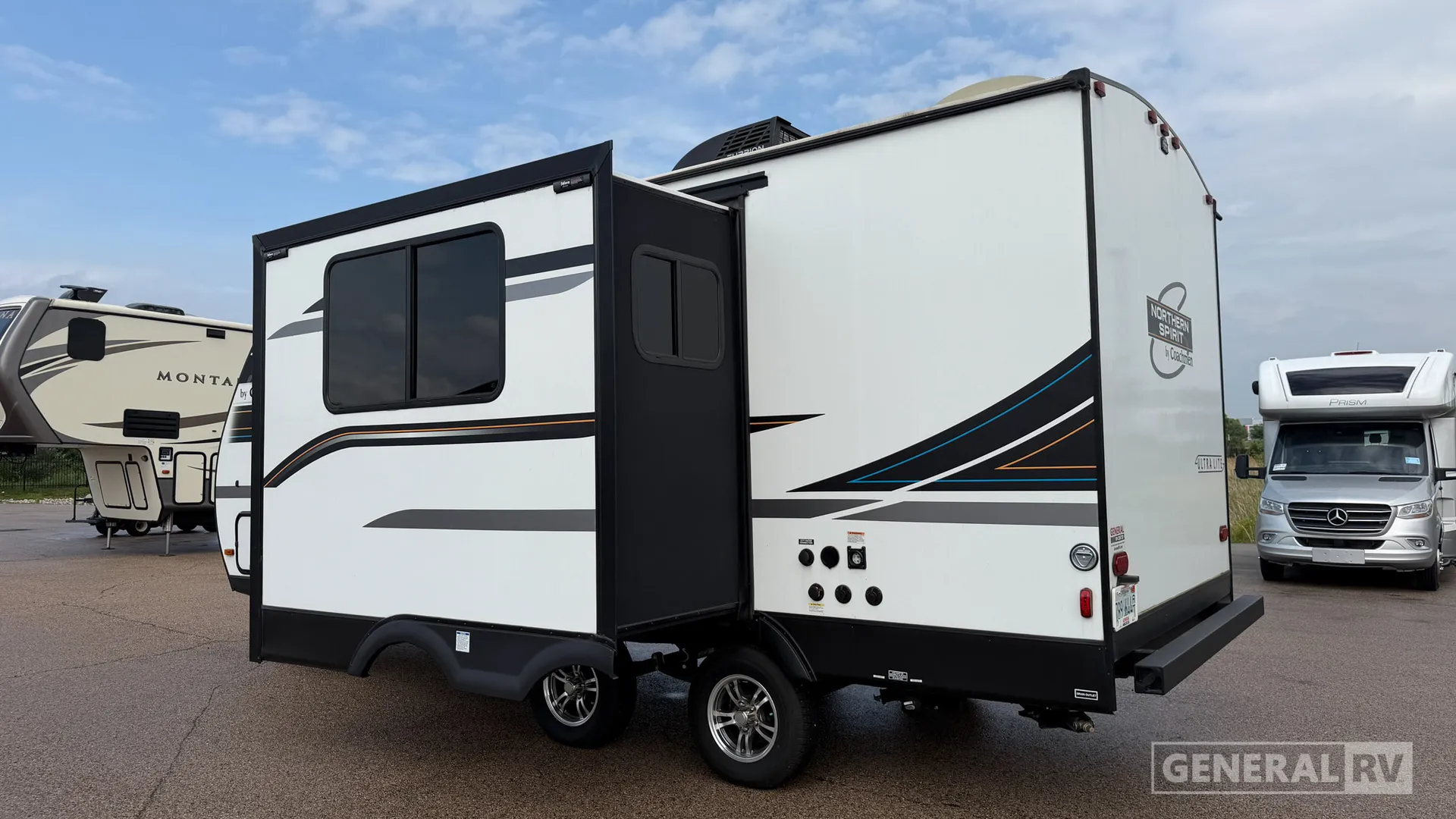 2023 Coachmen Northern Spirit Ultra Lite 1943RB - Photo 4