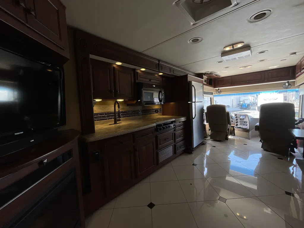 2013 Forest River Berkshire 360 QL, Photos photo 3