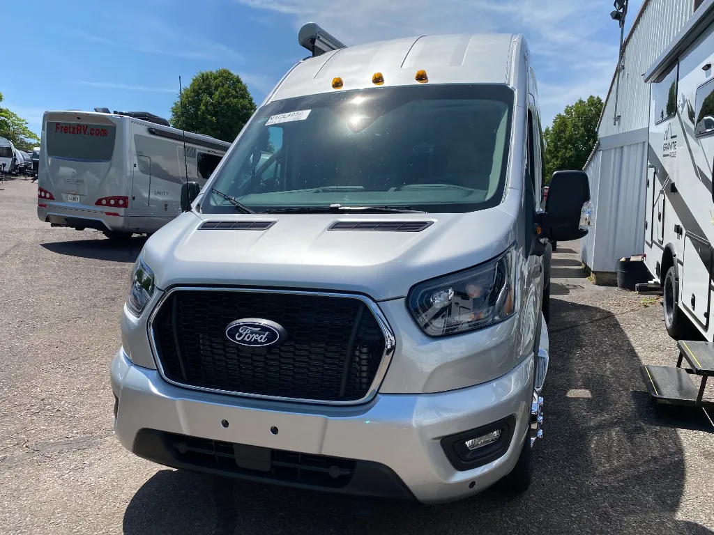 2027 Jayco Solstice 21L - Photo 2