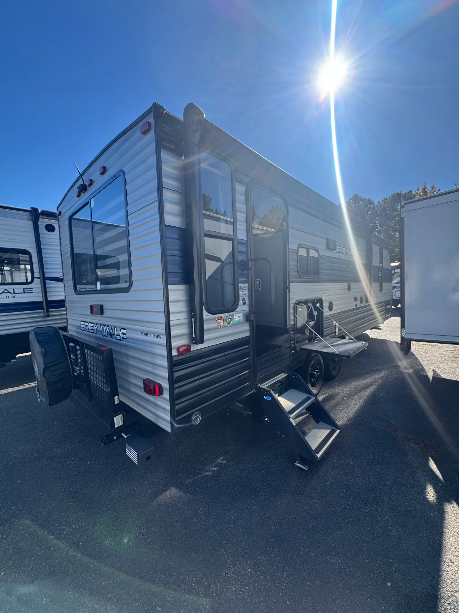 2021 Forest River Cherokee Grey Wolf 23MK - Photo 3