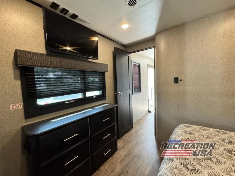 2020 Jayco Eagle 332CBOK - Photo 4