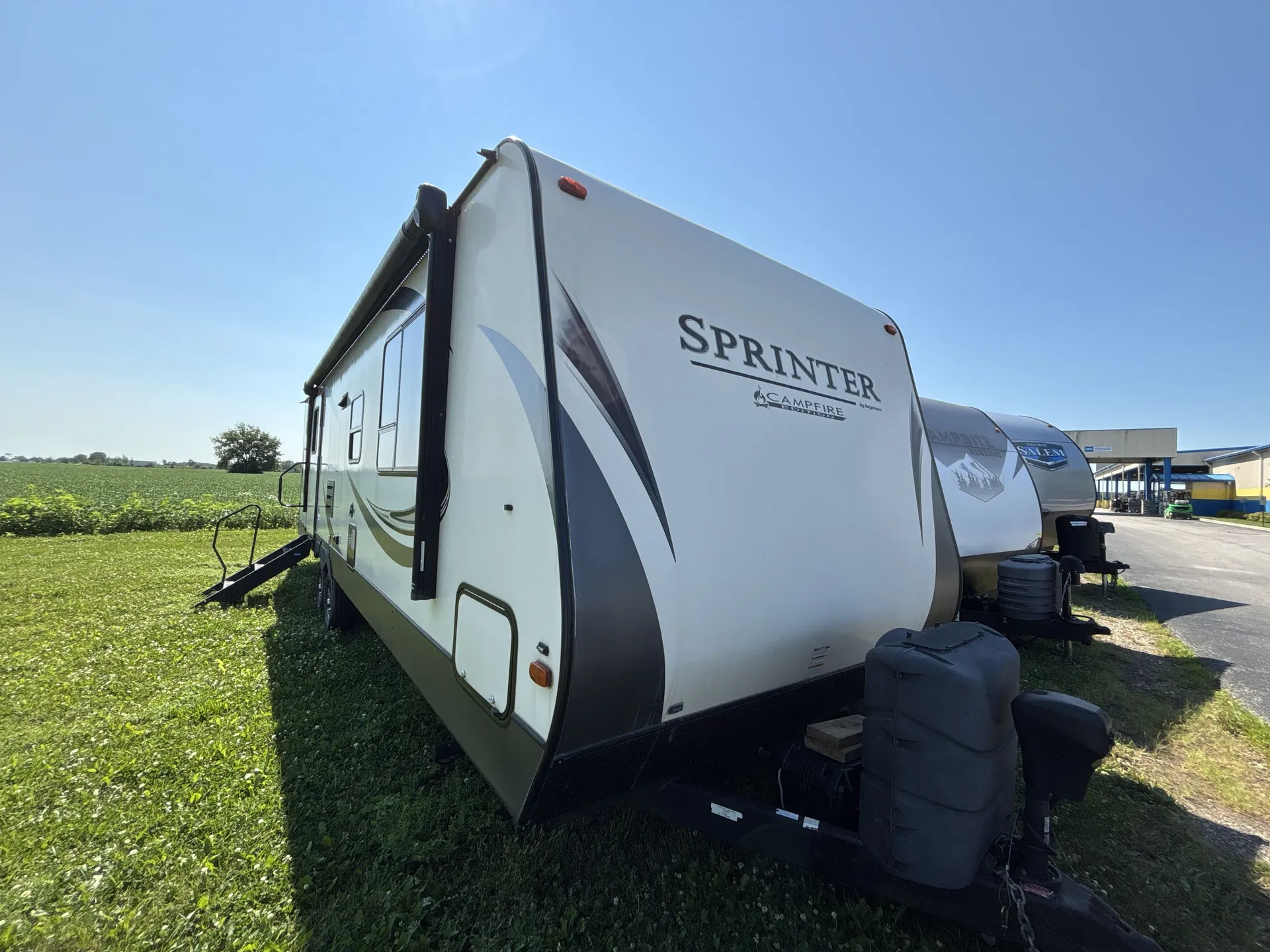 2017 Keystone Sprinter 29BH - Photo 2