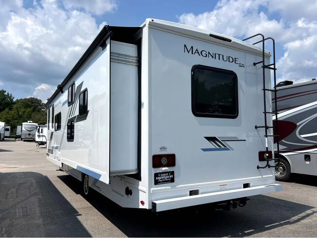2026 Thor Motor Coach Magnitude GA31 - Photo 3