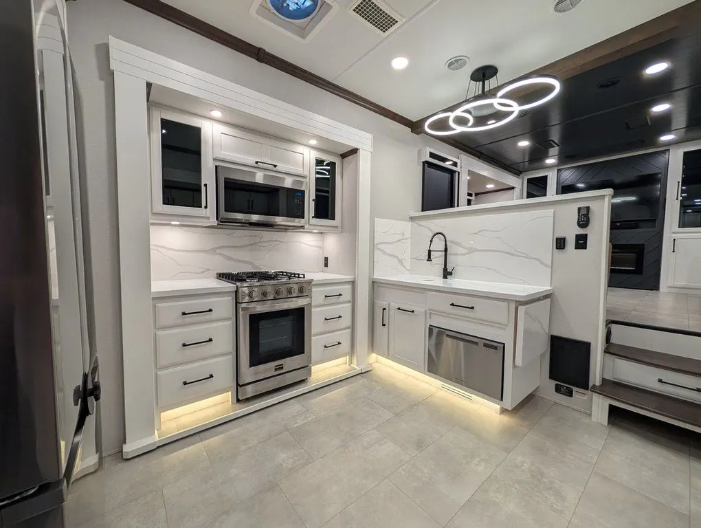 2025 Forest River RiverStone 425FO, Photos photo 47