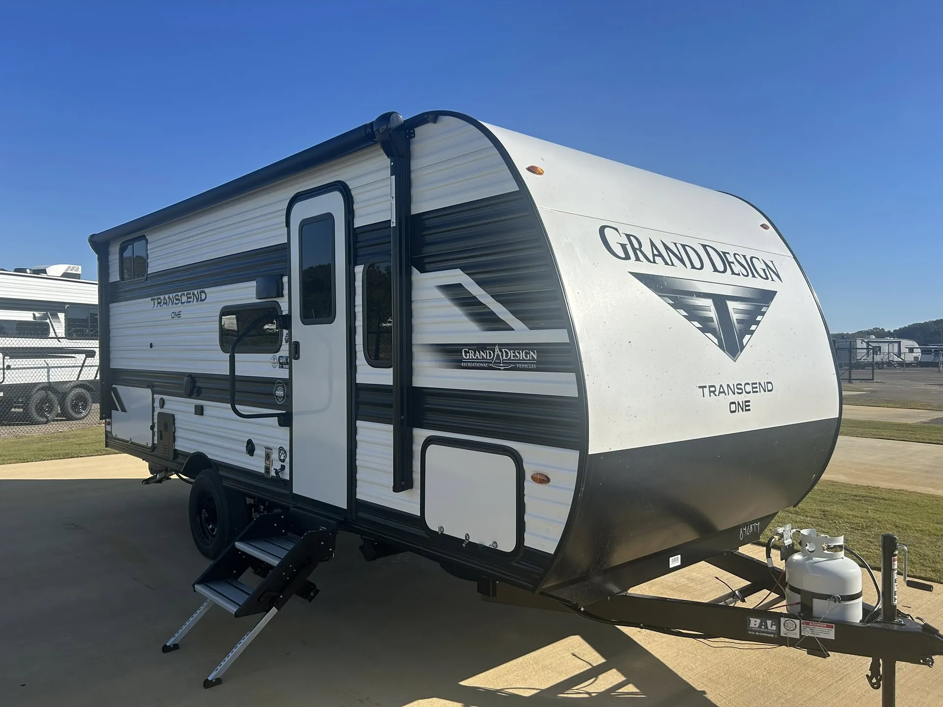 2026 Grand Design Transcend One 161BH - Photo 2