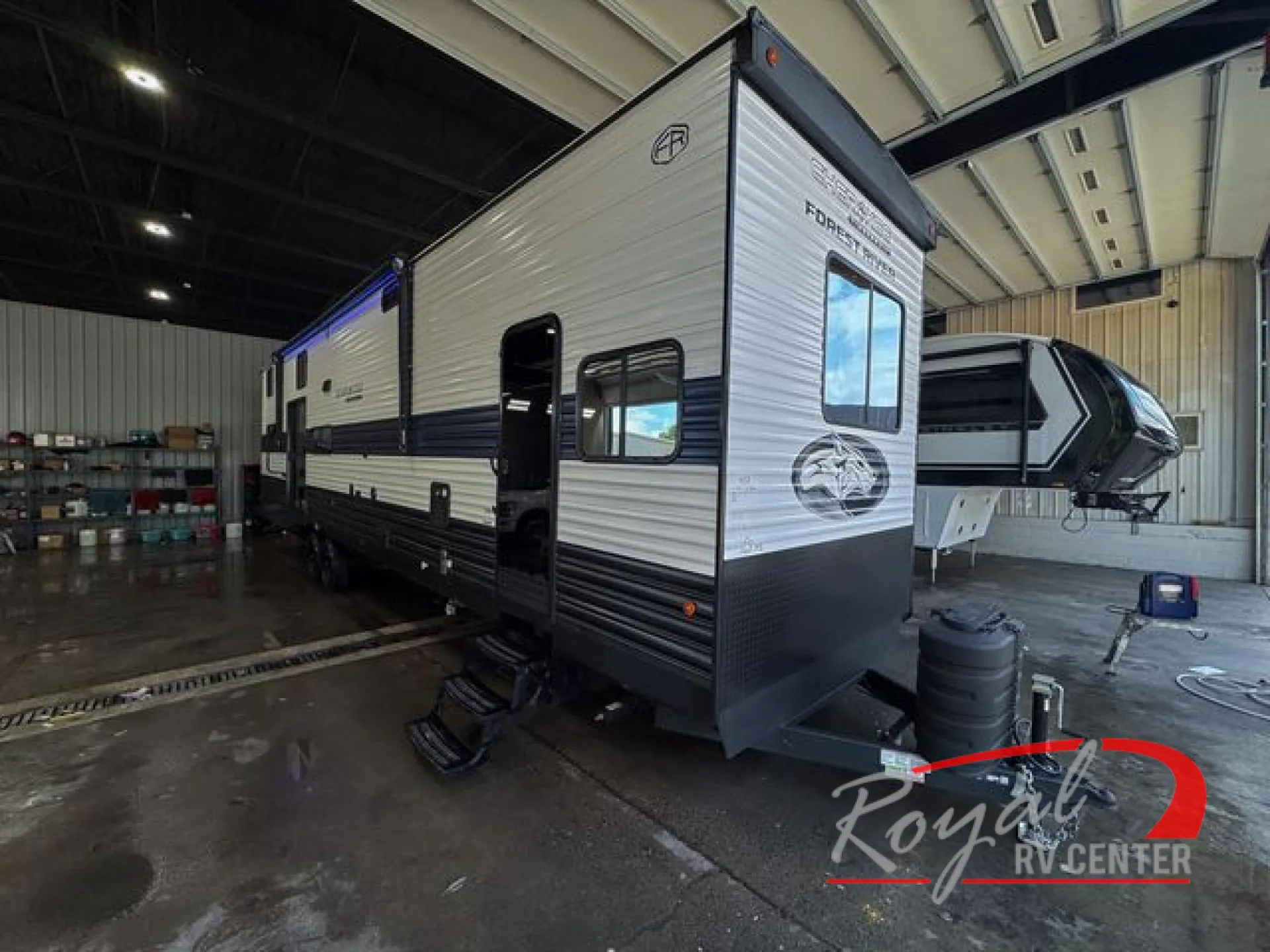 2026 Forest River Cherokee Timberwolf 39DC