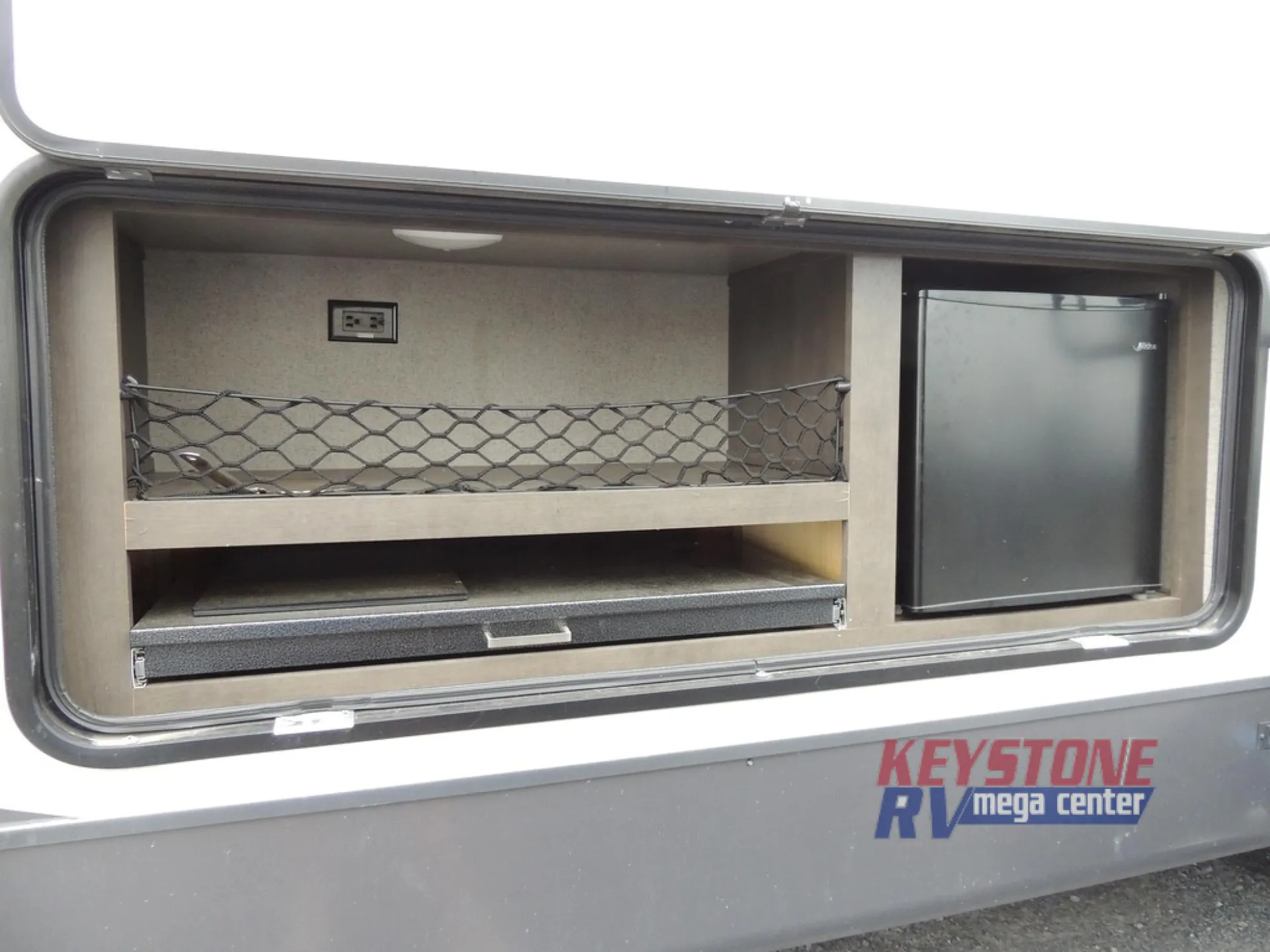 2020 Forest River Flagstaff Super Lite 27BHWS — Photo 6