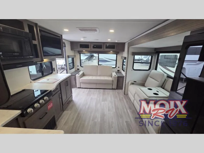 2026 Grand Design Transcend 245RLT - Photo 4