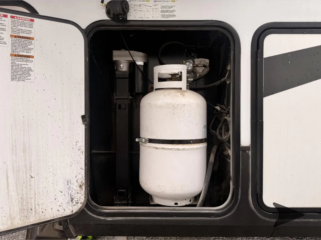 2022 Forest River XLR Nitro 35DK5, Photos photo 49