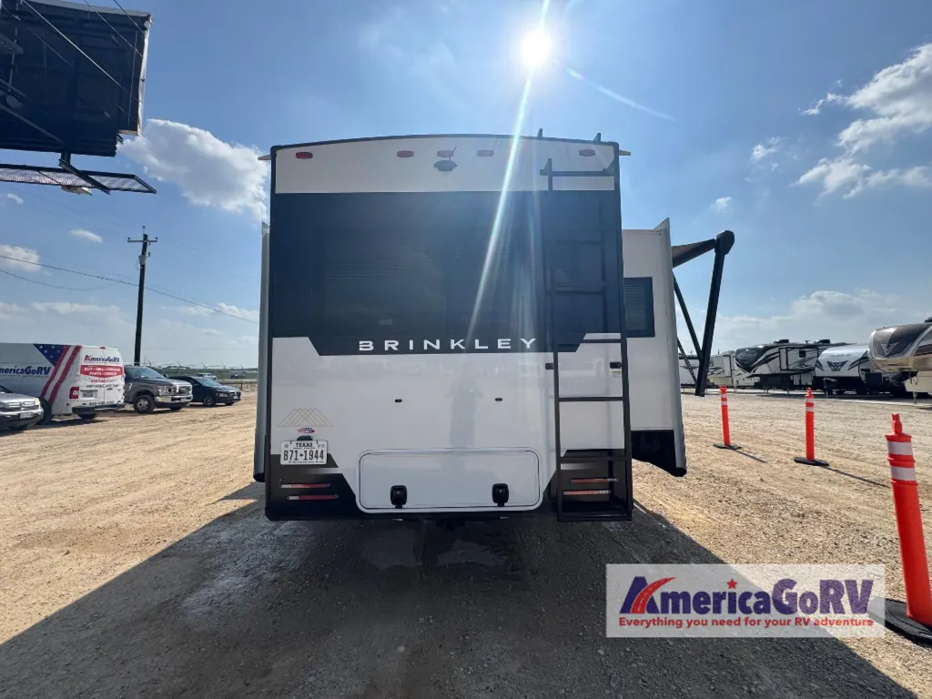2025 Brinkley Model Z 3610, Photos photo 12