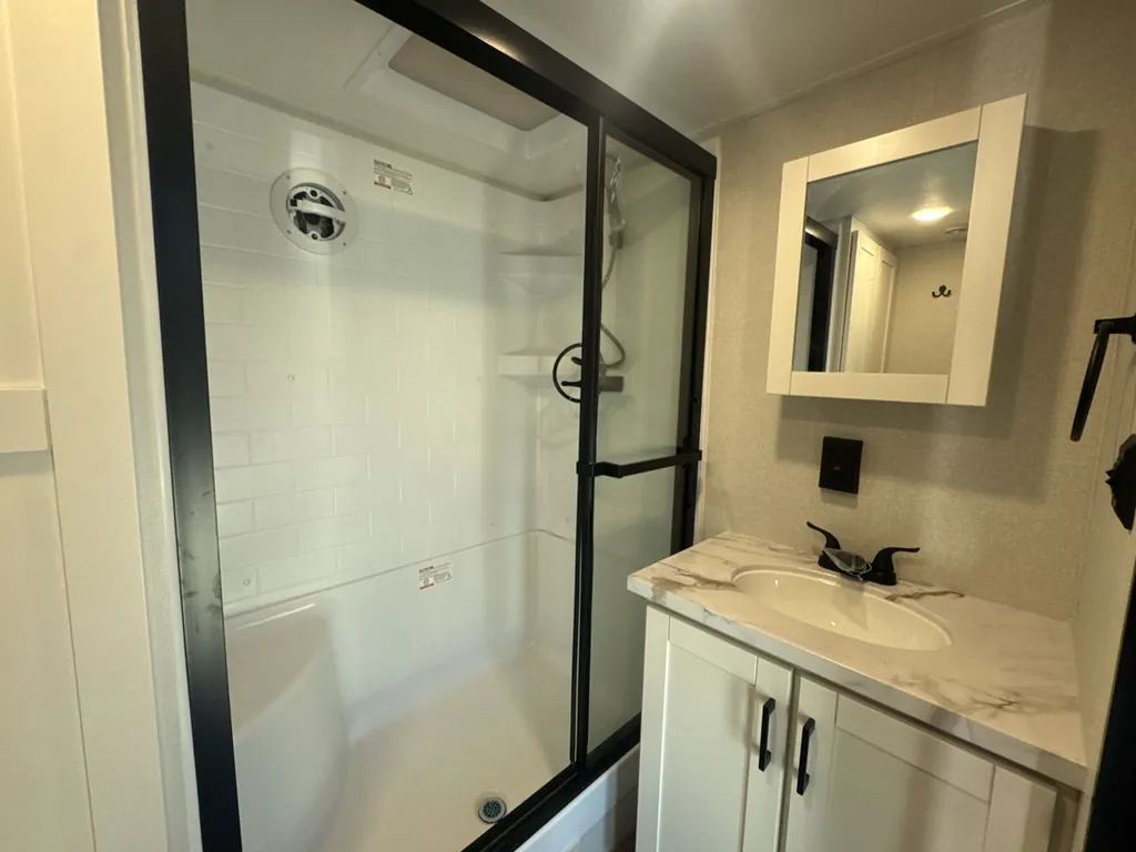 2026 Jayco Jay Flight Bungalow 404LOFT DS, Photos photo 16