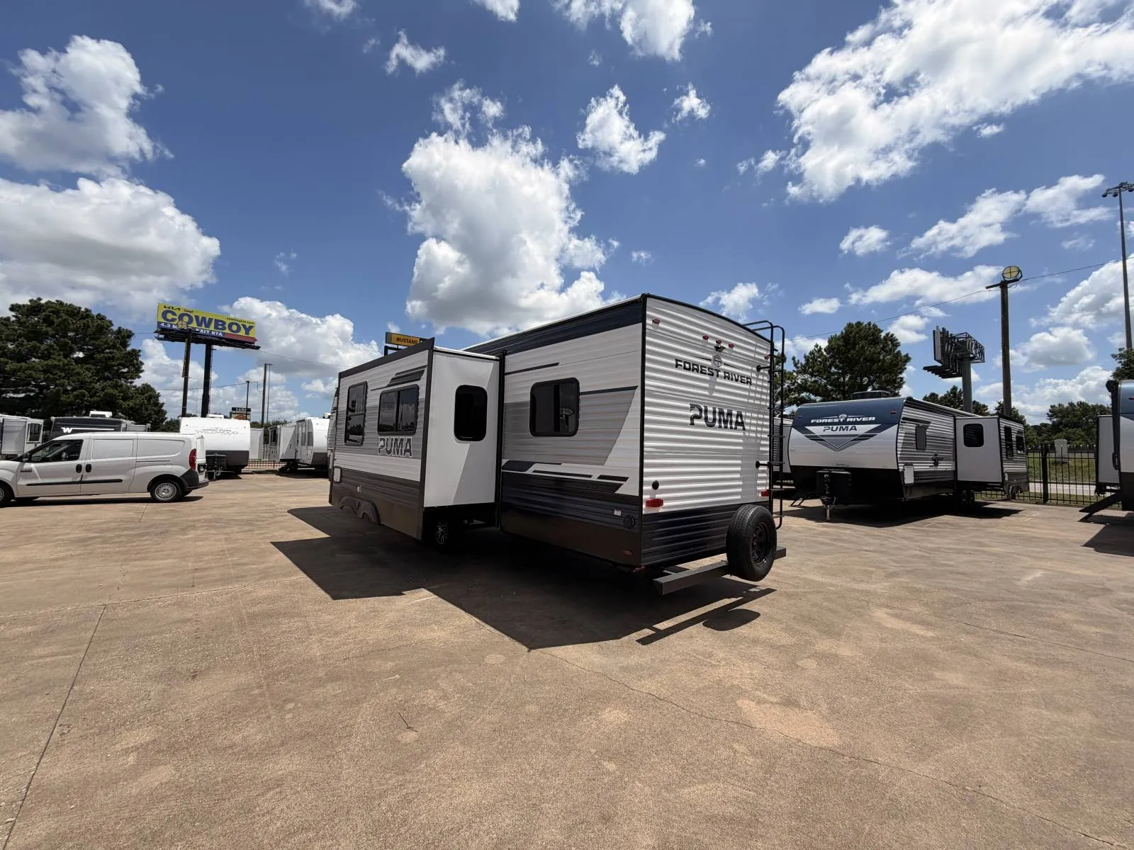 2027 Forest River Puma 25BHS - Photo 3