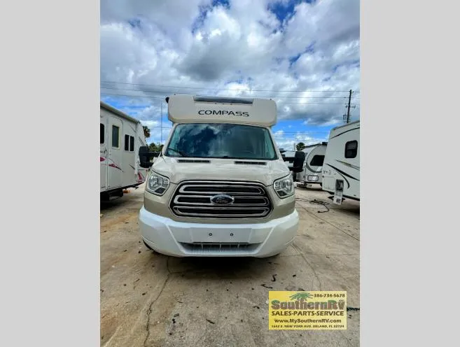 2017 Thor Motor Coach Compass 23TR - Photo 4