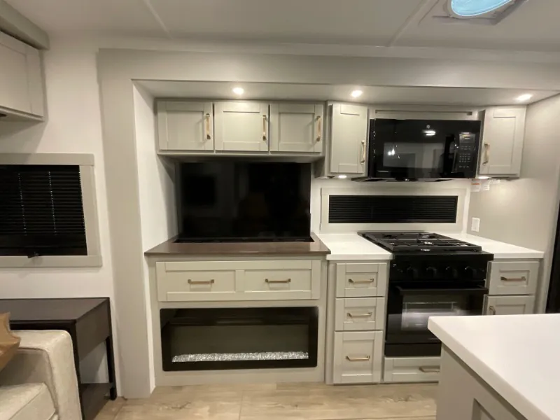 2026 Brinkley Model Z AIR 297, Photos photo 17