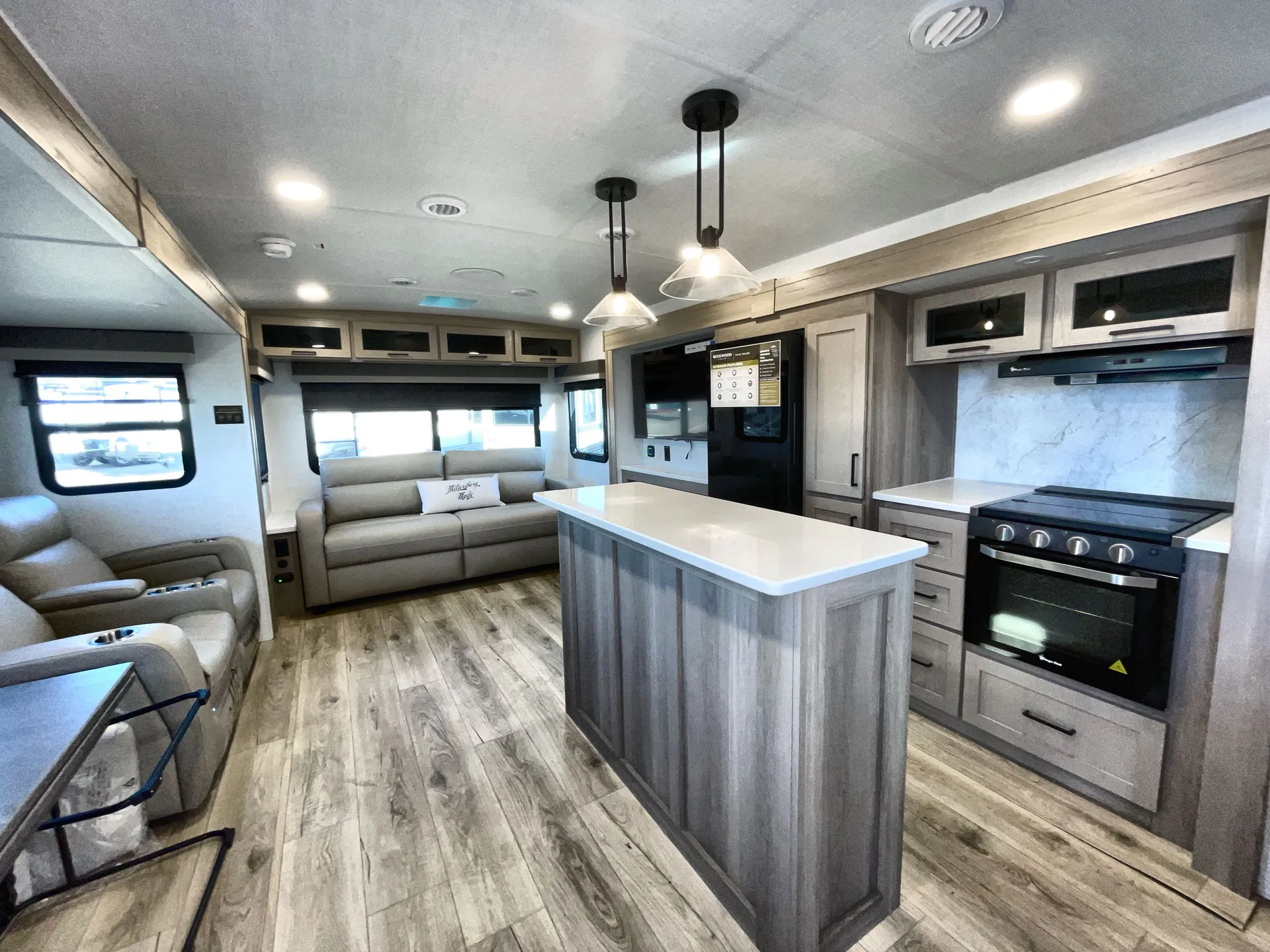 2026 Forest River Rockwood Ultra Lite 2906RL — living area main
